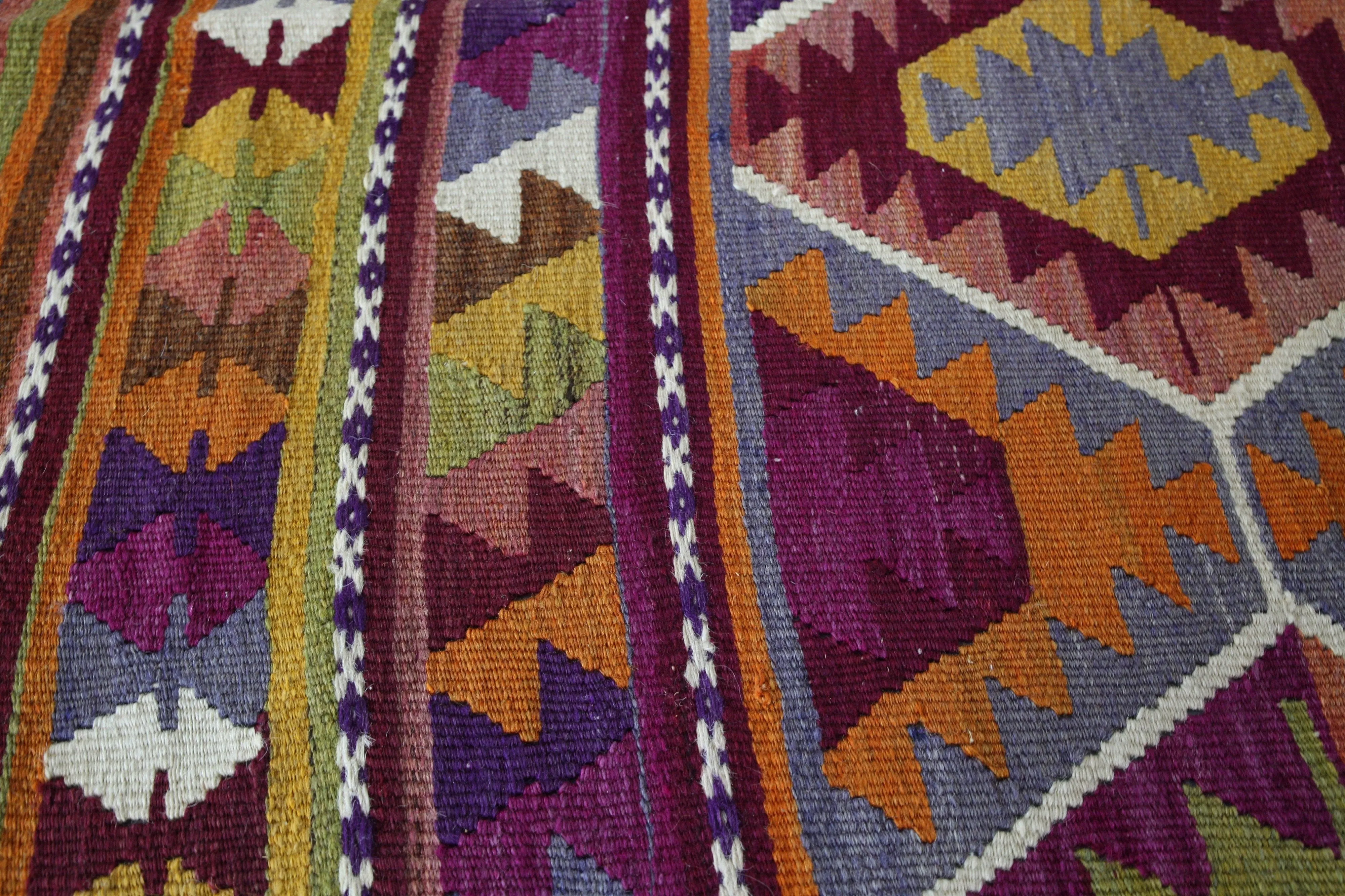 Vintage Turkish Antalya Barak Kilim Rug 5'10"x7'10"